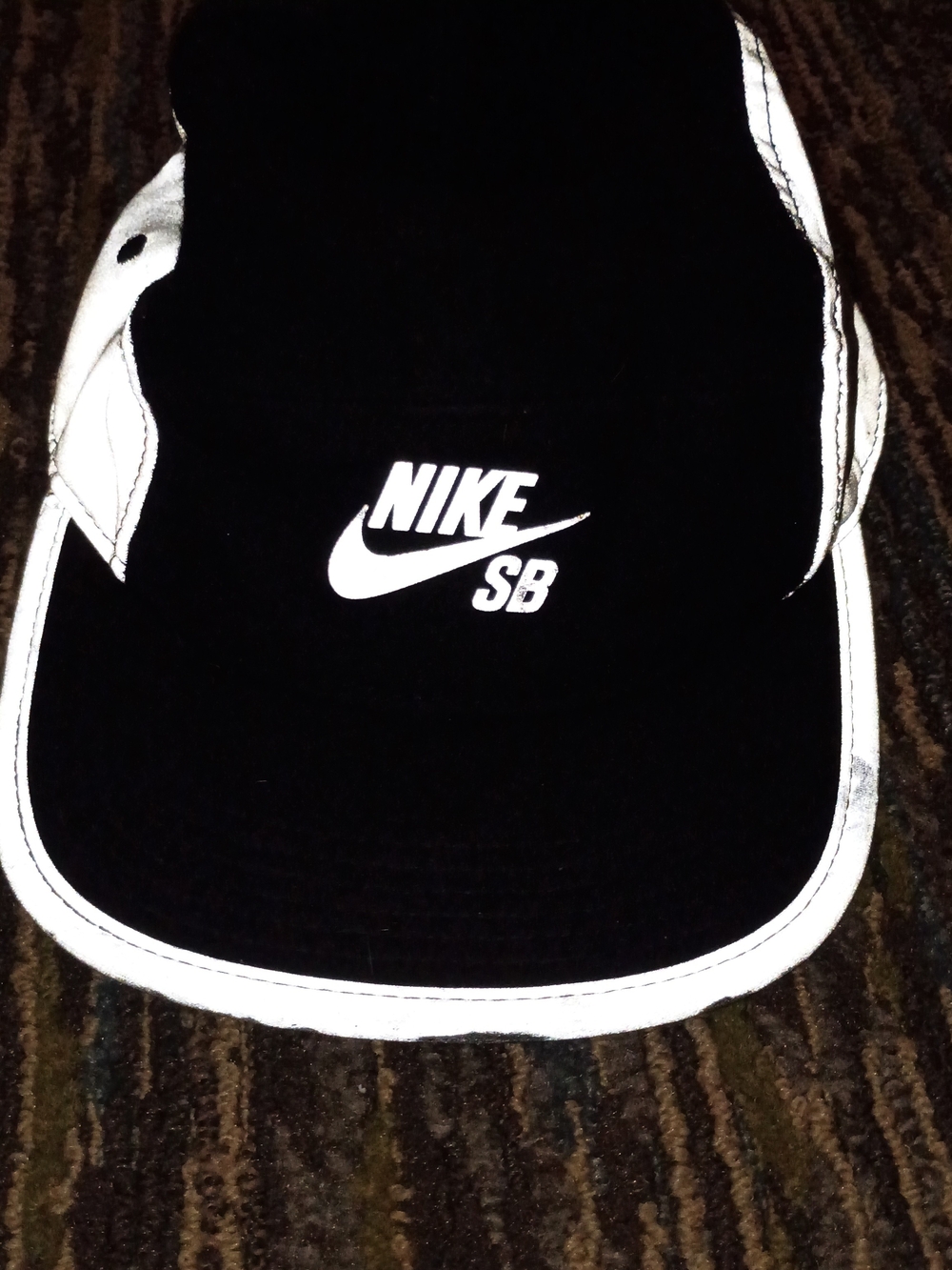 Nike SB Black Wool and White Reflective Skate 5 Panel